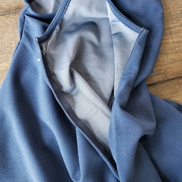 Elizabeth Crosby Megan Low V Back Sleeveless Teal Sheath Dress Size M NWT - Picture 3 of 7